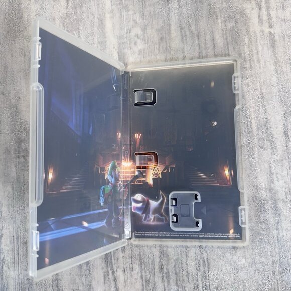 Luigi’s Mansion 3 - Nintendo switch - Case ONLY / No GAME - Picture 3 of 3